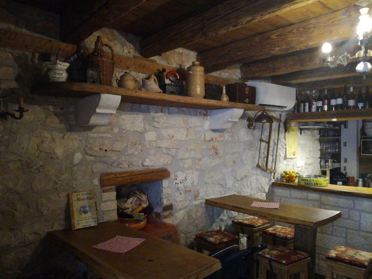 Guest House Kvartin Umag Extérieur photo